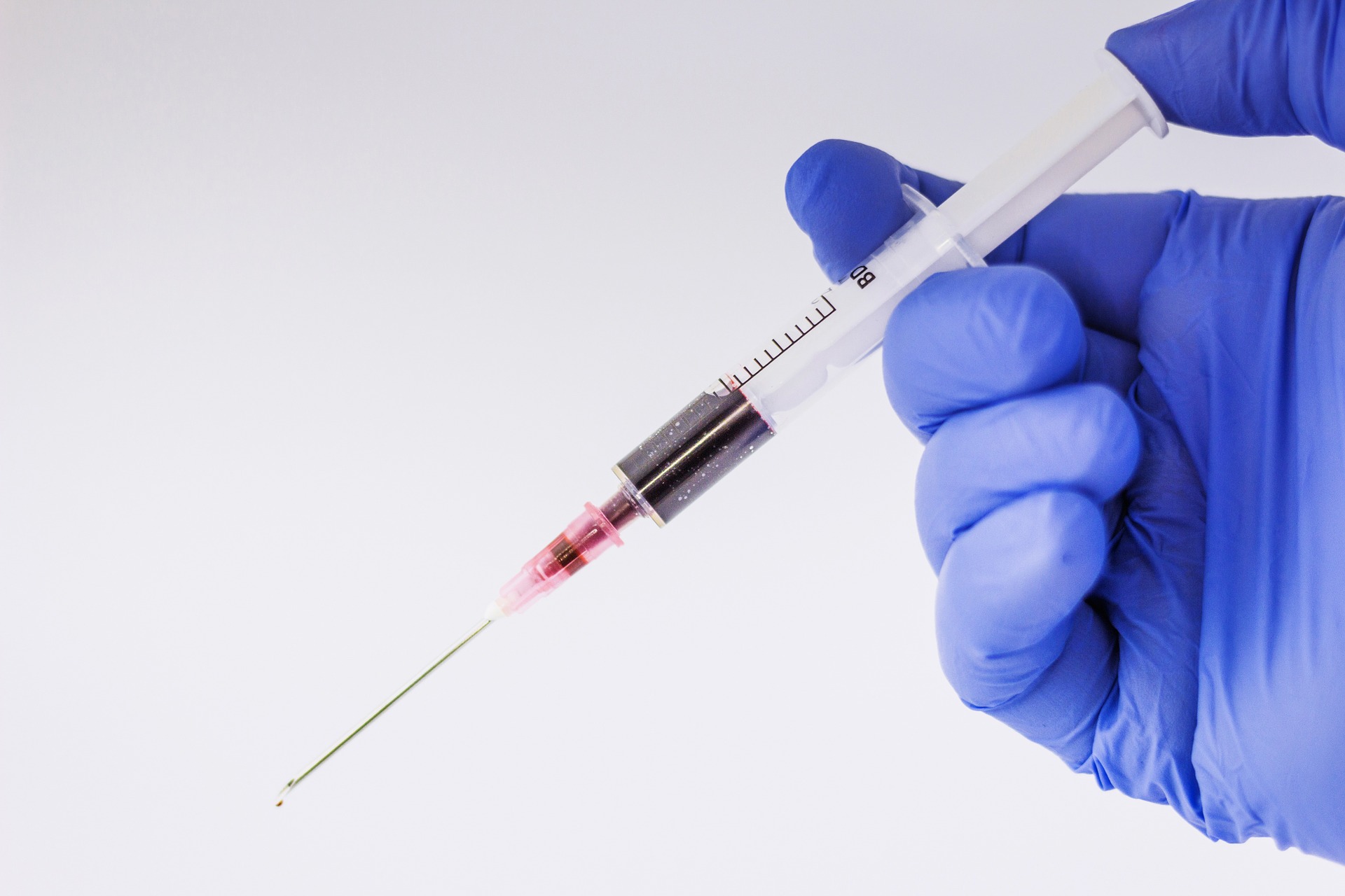 Syringe and bloodborne pathogen safety